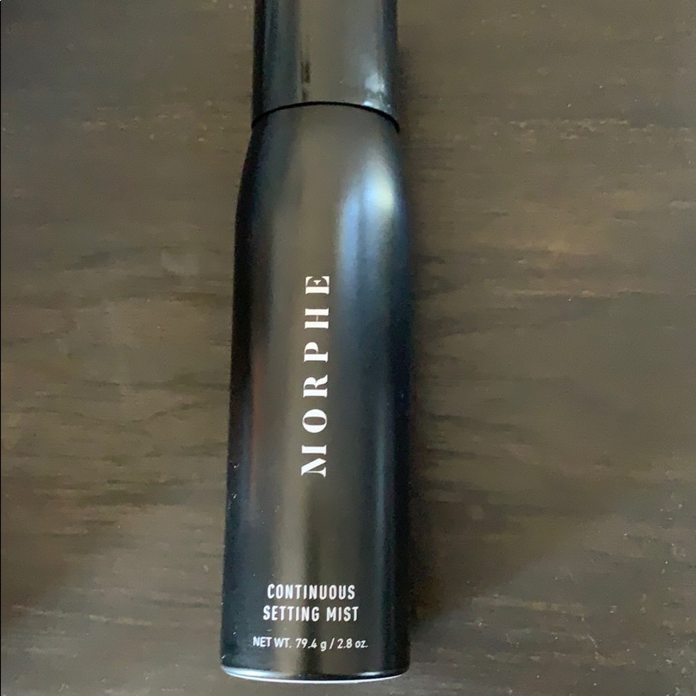 Morphe continuous mist setting spray